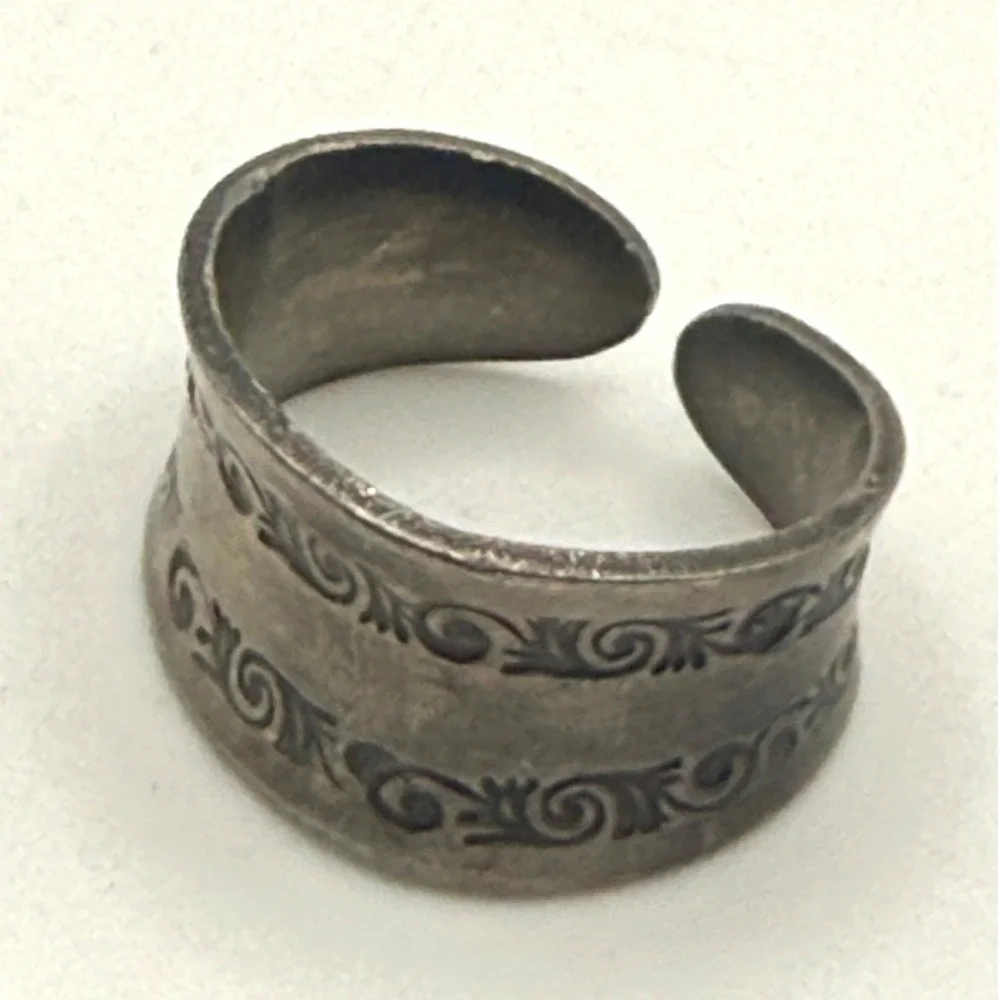 Vintage Etched Scroll Wide Band Adjustable Wrap Ring Silver Tone Boho Statement